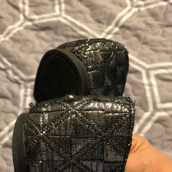 🌺3 for $20Forever 21 flats - Picture 6 of 6